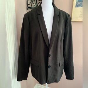 Willow & Thread Elegant Black Women's Blazer office work neutral classic